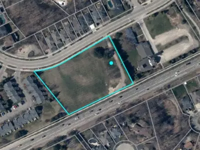 Aerial view of the property at 555 Beechwood in Waterloo